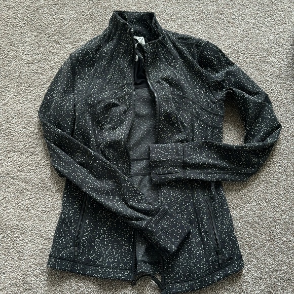 Lululemon define jacket size 4 - Picture 1 of 6